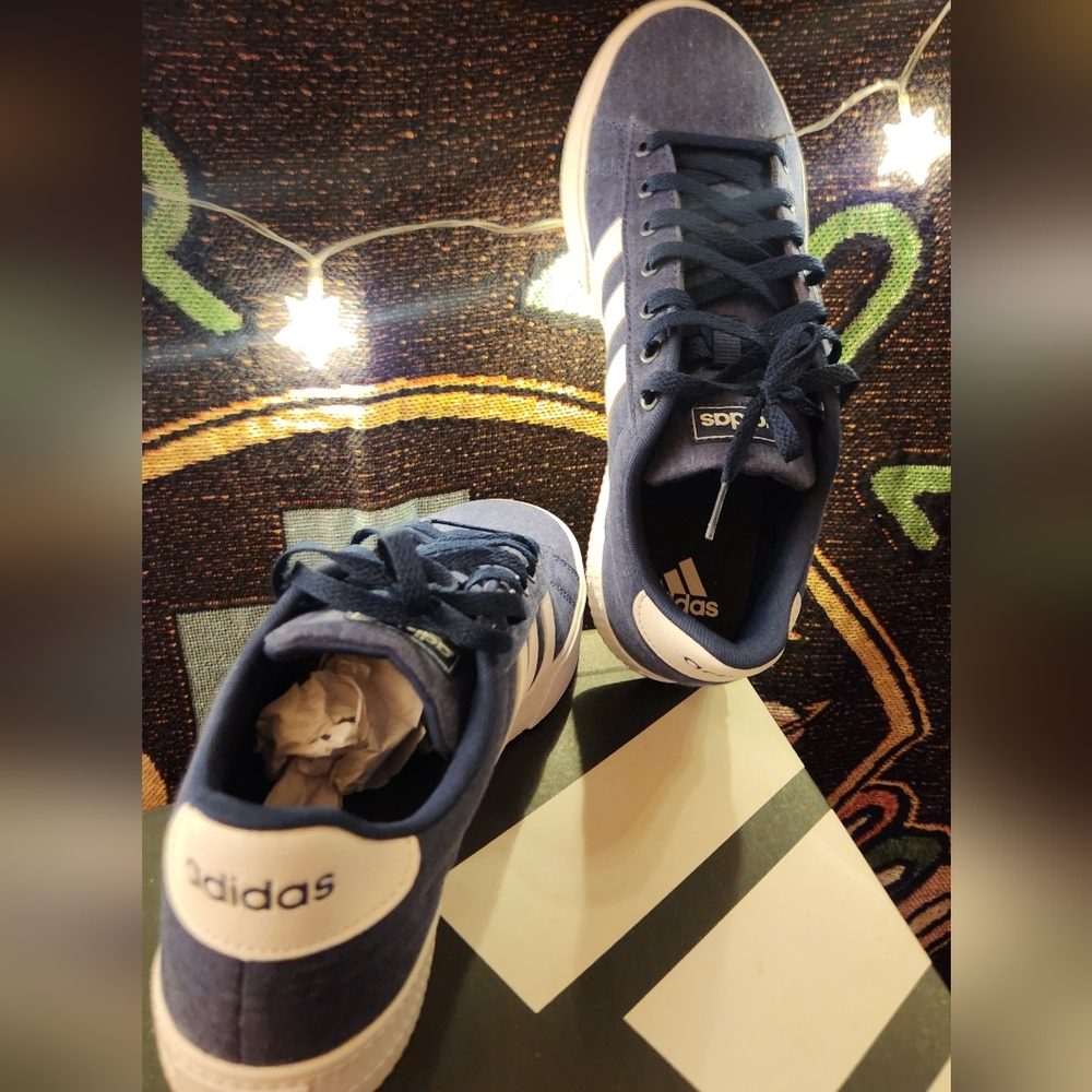 Adidas Daily 3.0 Blue and White Sneakers